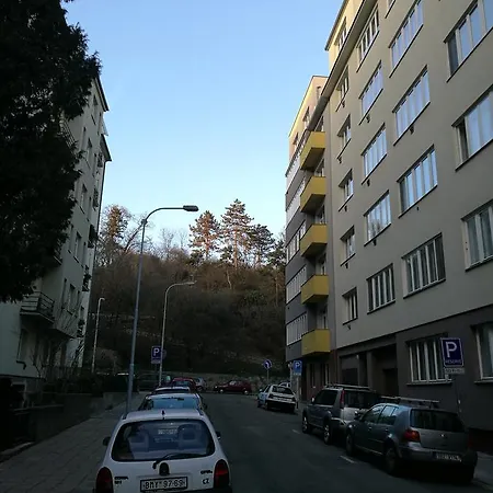 아파트 Haas Stojanova With Parking *