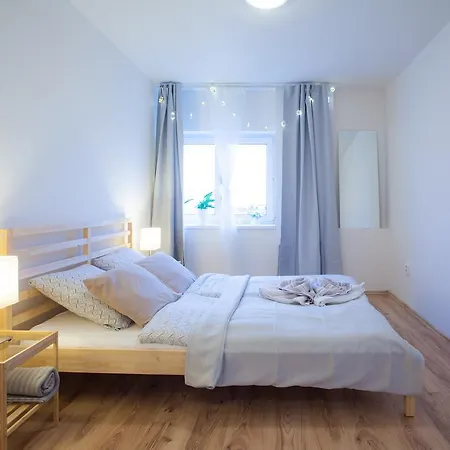 Apartment Haas Stojanova With Parking Brno