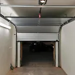 아파트 Haas Stojanova With Parking *