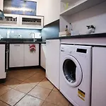 아파트 Haas Stojanova With Parking