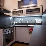 아파트 Haas Stojanova With Parking 브르노