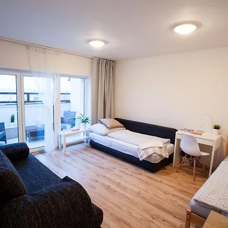 Haas Stojanova With Parking アパート ブルノ