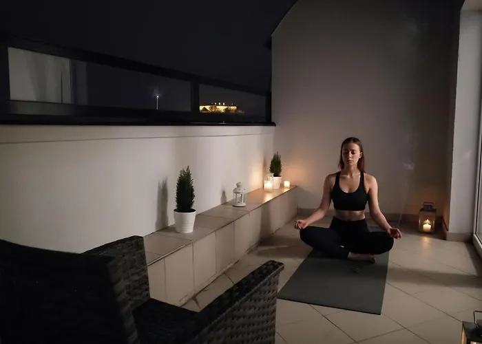 Haas Stojanova With Parking Apartman