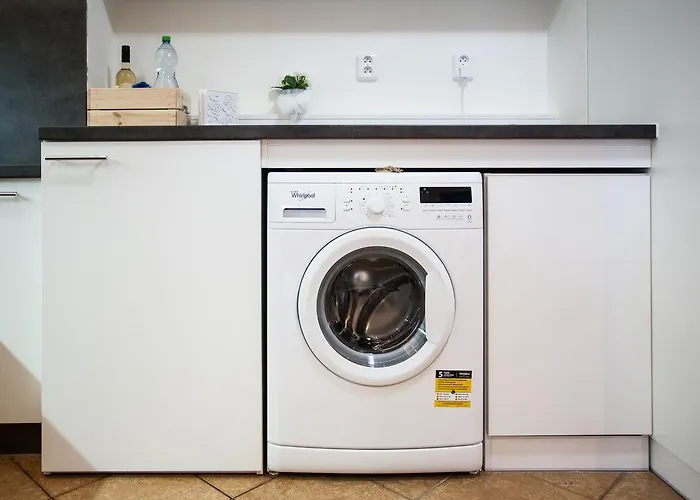 Haas Stojanova With Parking Lägenhet