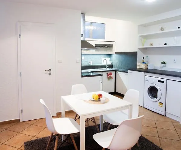 Lägenhet Haas Stojanova With Parking *