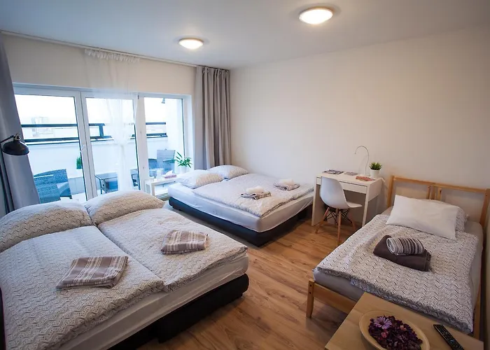 Haas Stojanova With Parking Lägenhet